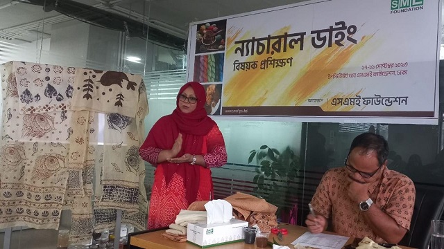 মনের অজান্তেই শিশুর পেটে যাচ্ছে কাপড়ের কেমিক্যাল