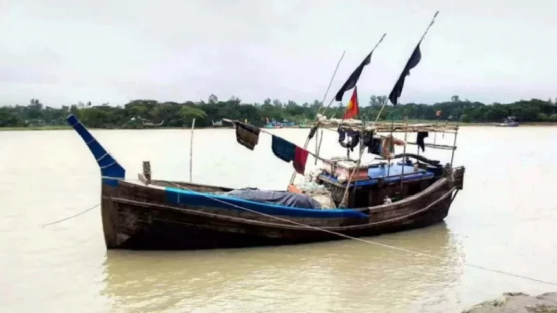 ধলাই নদীতে নৌকাডুবি, দুই শ্রমিক নিখোঁজ