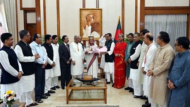 পাঁচ পৌরসভায় নৌকার টিকেট পেলেন যারা