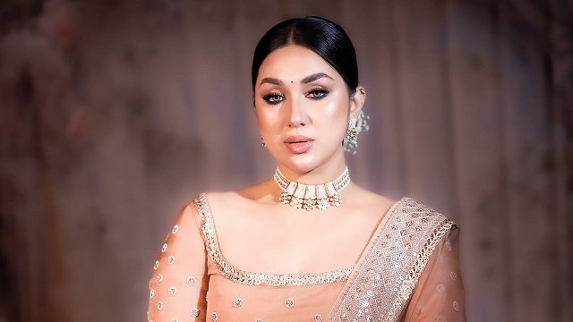 বাবা-মা চাননি আমি পৃথিবীতে আসি: অপু বিশ্বাস 