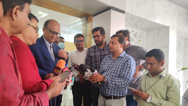 পদ্মা সেতু দুর্নীতির মামলা থেকে গায়ের জোরে দায়মুক্তি দেওয়া হয়