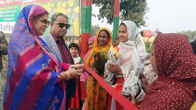 পর্যটকদের জন্য উন্মুক্ত হলো টিউলিপ উদ্যান