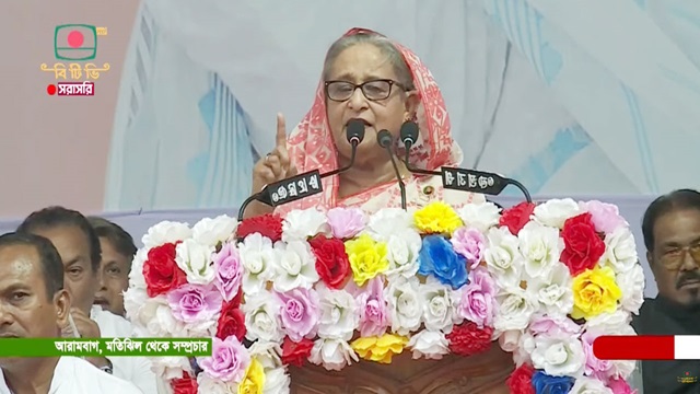 নির্বাচনে আসেন, কার কত দৌড় দেখি: প্রধানমন্ত্রী