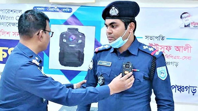 একই পোশাক পরবেন সব পুলিশ সদস্য