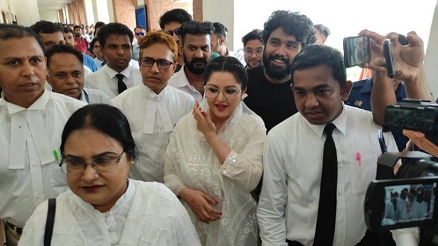 ব্যবসায়ী নাসিরের মামলায় পরীমণির জামিন