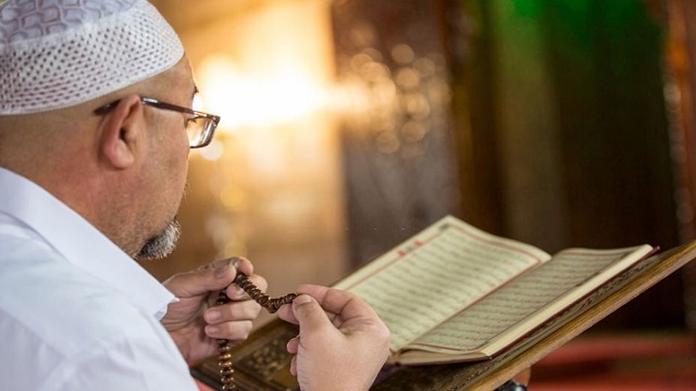আজানের উত্তর দেওয়ার নিয়ম