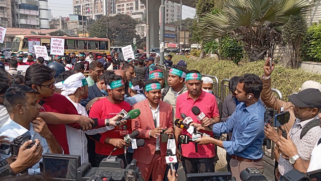 যমুনায় গেলেন ক্ষতিগ্রস্ত প্রবাসীদের ৬ প্রতিনিধি