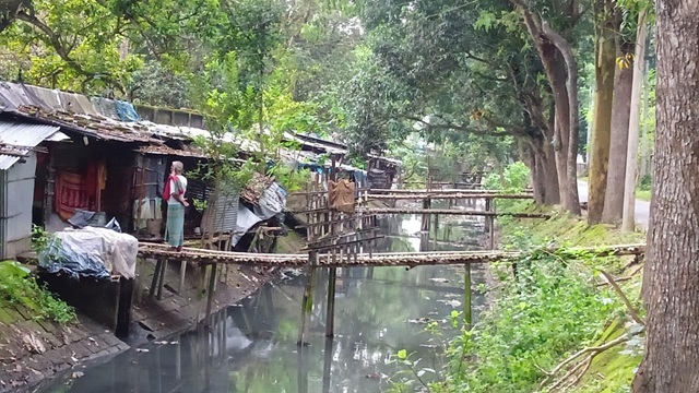 আড়াই ঘণ্টা পর রাজশাহীর সঙ্গে সারা দেশের ট্রেন চলাচল শুরু
