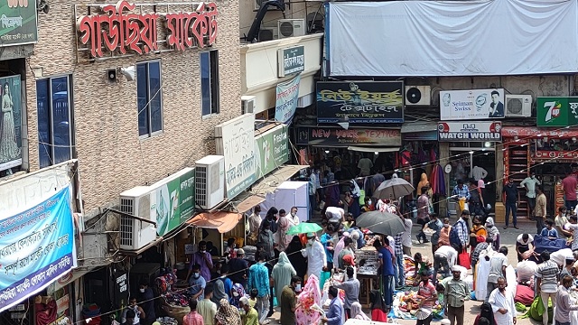 আগুনের ঝুঁকিতে গাউছিয়াসহ ঢাকার ৫৮ মার্কেট