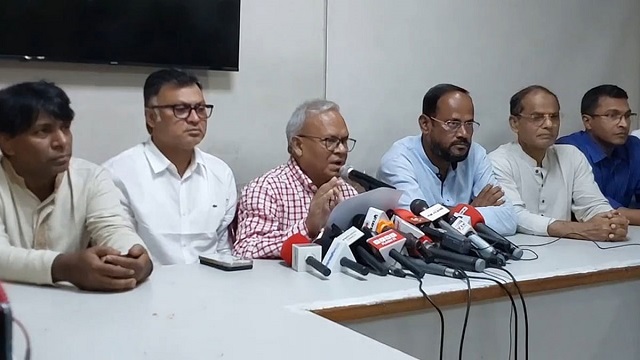 আদালত বিএনপি নেতাদের সাজা দিতে উঠে-পড়ে লেগেছে, দাবি রিজভীর