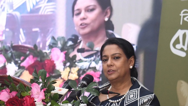 দেশের বাস-ট্রাকের ৬৮ শতাংশ চালক কানে শোনেন না