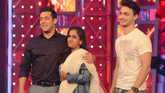 উদ্ধার হলো সালমানের বোনের হিরের গয়না