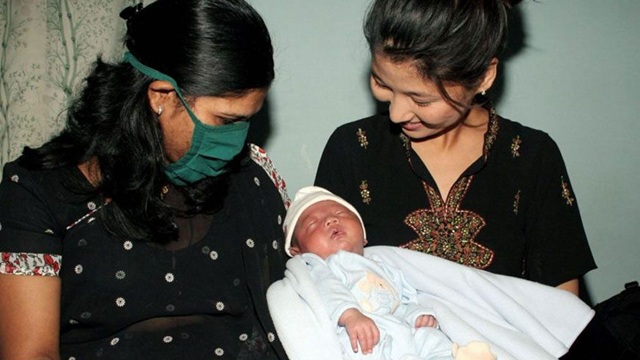 ভারতে সারোগেসির আড়ালে শিশু কেনা-বেচার চাঞ্চল্যকর তথ্যে তোলপাড়