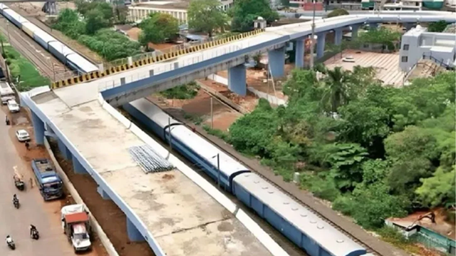 ৯০ ডিগ্রি বাঁকযুক্ত ‘অদ্ভুত’ ডিজাইনের সেতু, ৭ ইঞ্জিনিয়ার বরখাস্ত