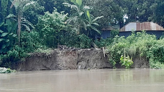 কুড়িগ্রামে সব প্রাথমিক বিদ্যালয় বন্ধ ঘোষণা