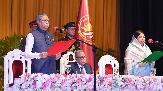রাষ্ট্রপতি হিসেবে শপথ নিলেন মো. সাহাবুদ্দিন