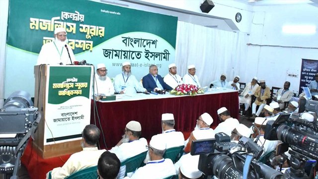 সুষ্ঠু নির্বাচনের জন্য দুটি বিষয়ে রোডম্যাপ ঘোষণা অনিবার্য : জামায়াত আমির