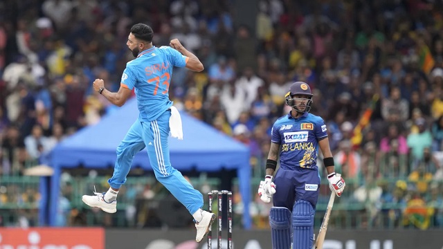সিরাজের ৫ উইকেট, ১২ রানে ৬ উইকেট নেই শ্রীলঙ্কার