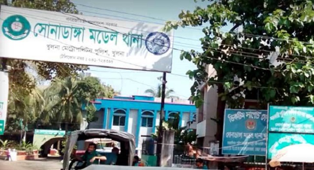 ১২ কিলোমিটার ধাওয়া করে ট্রাকসহ  ডাকাত আটক