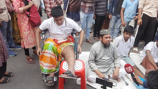 কোটাবিরোধী আন্দোলন: আজও চলবে ‘বাংলা ব্লকেড’