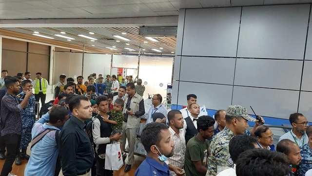 সুদান থেকে দেশে ফিরেছেন ১৩৫ বাংলাদেশি