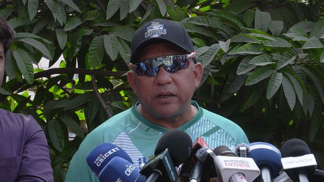 লিটনকে অধিনায়ক না করে থিসারাকে দেওয়ার কারণ জানেলেন সুজন