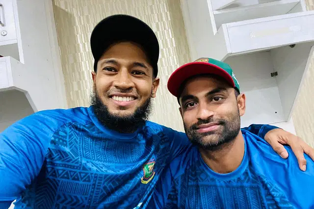 ‘বাংলাদেশ ক্রিকেটের অসাধারণ দূত’ তামিমকে মুশফিকদের বিদায়ী বার্তা