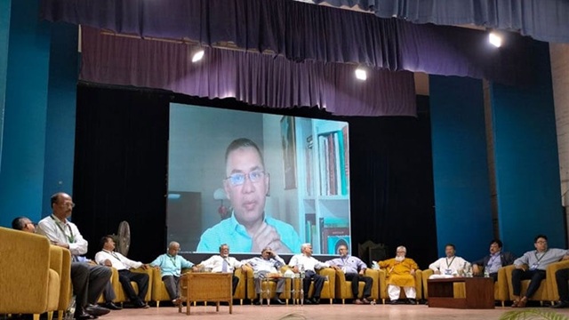 স্থানীয় নির্বাচনের পরিকল্পনা থেকে সরে আসুন, সরকারকে তারেক রহমান