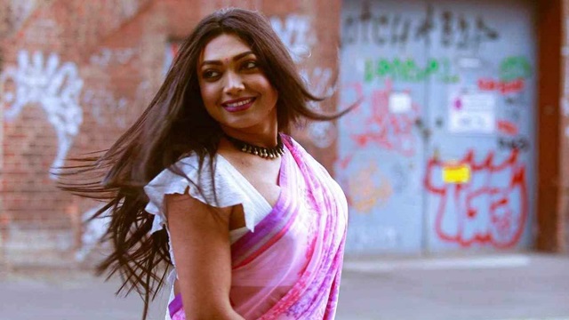 ওয়াশিংটন ডিসির মঞ্চে সৌ চরিত্রে তাসনুভা শিশির