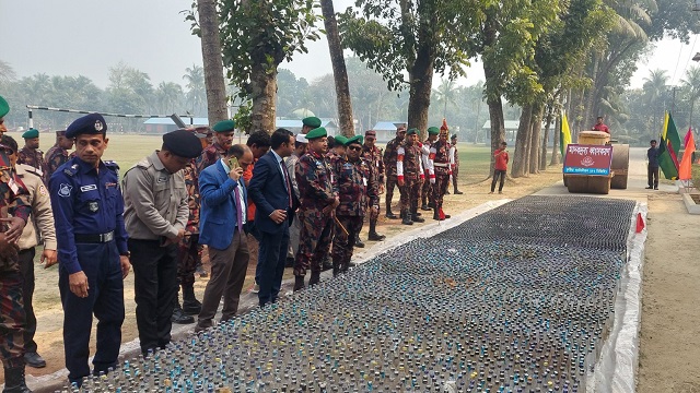 ভারতকে ‘বস্তি’ হিসেবে দেখানো ছবিই অস্কারে যায় : কঙ্গনা রানাওয়াত