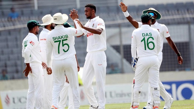 স্বস্তি নিয়েই লাঞ্চ বিরতিতে বাংলাদেশ দল