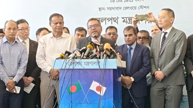 যমুনা রেলসেতুতে চলাচলকারী ট্রেনে বাড়বে ভাড়া : রেলসচিব
