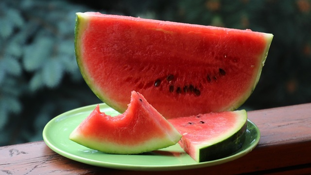 গরমে পেট ভালো রাখার ৫ উপায়