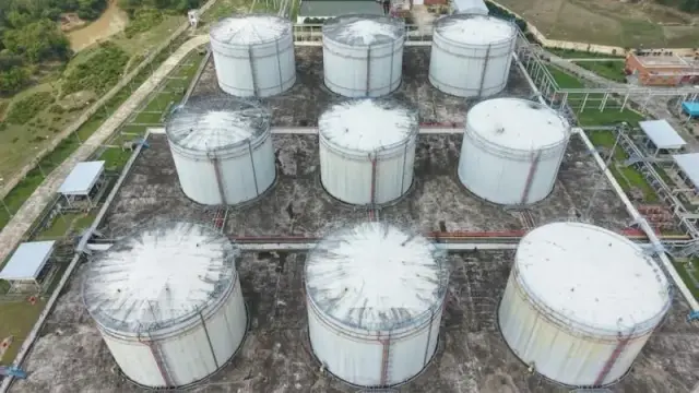 আন্তর্জাতিক বাজারে দাম কম থাকলেও সরকার কেন জ্বালানি তেলের দাম বাড়ালো?