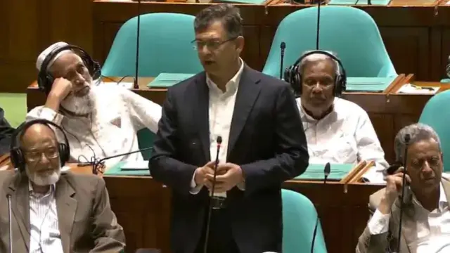 গুরুত্বপূর্ণ ব্যক্তিদের নিয়ে গুজব ঠেকাতে কঠোর আইনি পদক্ষেপ নিচ্ছে সরকার