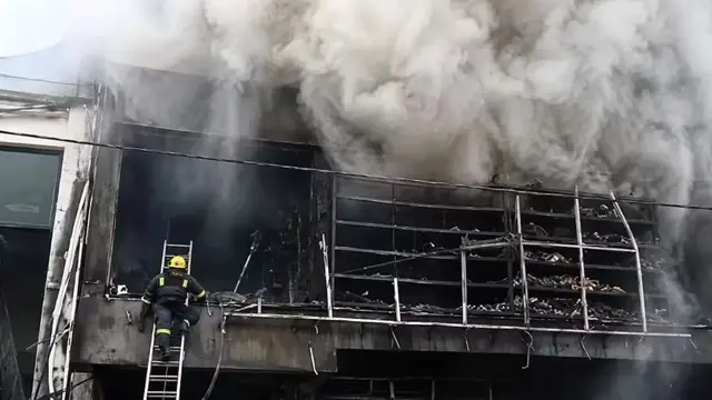 ভারতে কোচিং সেন্টারে ভয়াবহ আগুন, নিহত বেড়ে ১৩