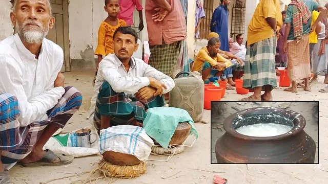 মহিষের দুধের টক দইয়ের অনন্য স্বাদে জমে ওঠে শতবর্ষী ঐতিহ্যের হাট