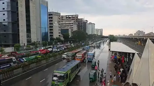 ১৭ অঞ্চলে ঝড়ের আভাস, নদীবন্দরে সতর্কতা