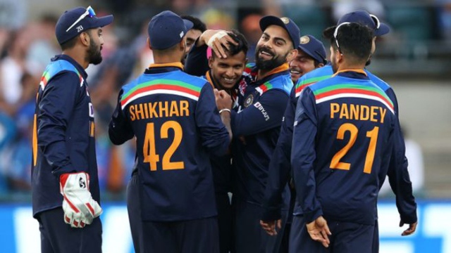 হোয়াইটওয়াশ থেকে বাঁচল কোহলির দল