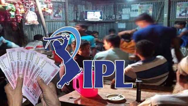 আইপিএল জুয়া ঠেকাতে ফেনীতে ডিস বন্ধ