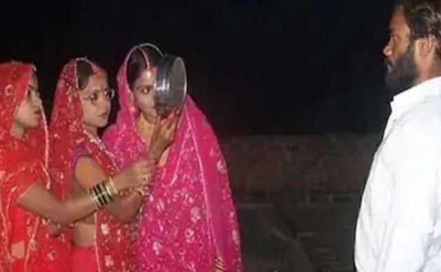 তিন বোনের এক স্বামী!
