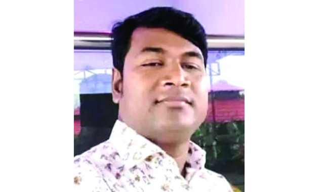 প্রেমিকাদের ব্ল্যাকমেইল করে ধর্ষণ ও অর্থ হাতিয়ে নিতেন তিনি