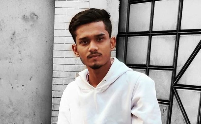 প্রেমের জেরে বন্ধুদের ছুরিকাঘাতে এসএসসি পরিক্ষার্থী খুন