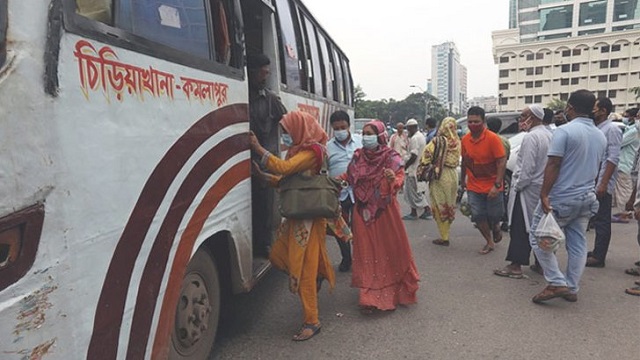 দুদিন পর ঢাকায় গণপরিবহন চলাচল শুরু