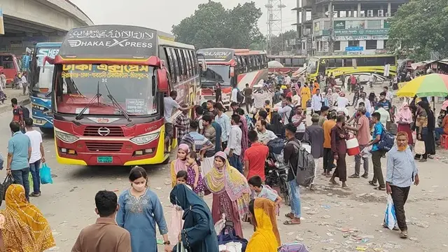 ৩০০ টাকার ভাড়া ৬০০, তবুও মিলছে না সিট