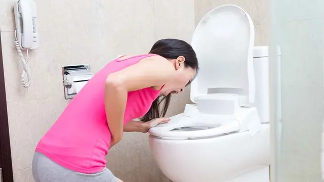 তীব্র গরমে বমির সমস্যা, করণীয় কী?
