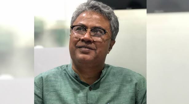 Nine bank accounts of journo Subhash Singh Roy frozen