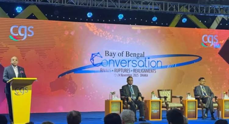 ‘মালয়েশিয়ায় চাকরি পেতে ৮ লাখ টাকা পর্যন্ত গুনছেন বাংলাদেশিরা’