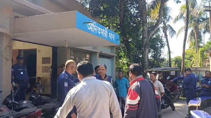 লালমনিরহাটে ড্রেন খুঁড়তে গিয়ে পরিত্যক্ত গ্রেনেড উদ্ধার