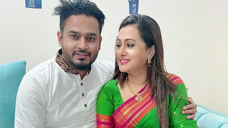চিত্রনায়িকা পূর্ণিমার দ্বিতীয় সংসার ভাঙার গুজব—ফেসবুক পোস্টে জানালেন সত্য